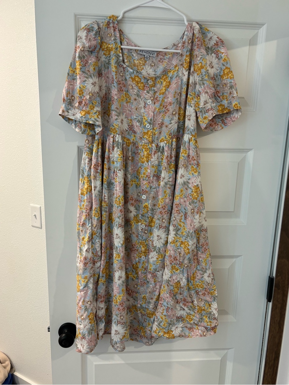 Floral Button-Front Puff Sleeve Dress in Yellow & Pink